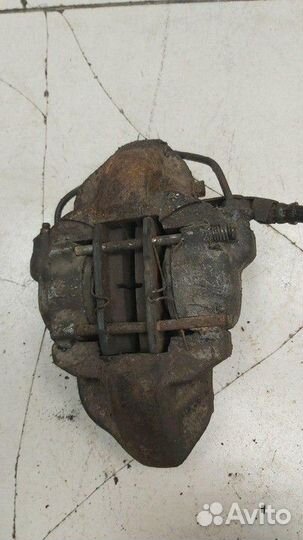 Суппорт левый