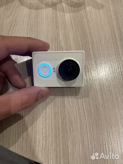 Экшн камера xiaomi YI action camera