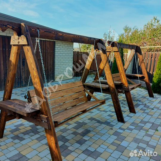 Садовые деревянные качели
