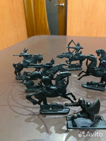 Солдатики СССР рыцари черные