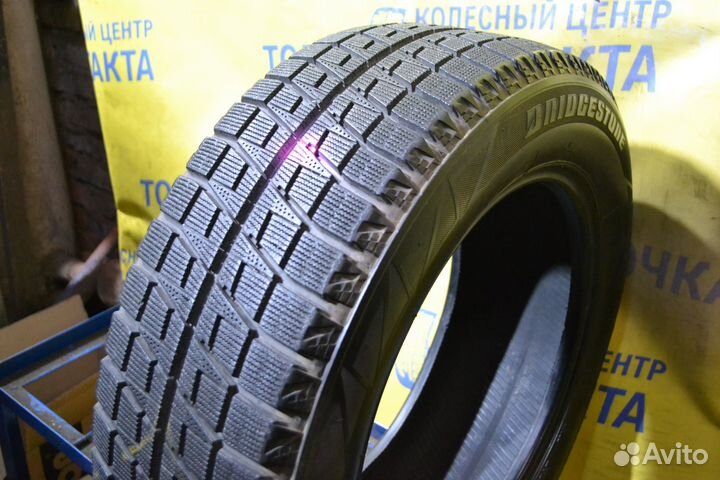Bridgestone Blizzak Revo2 215/60 R17