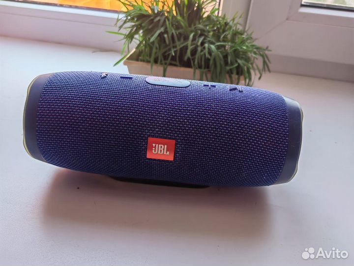 Колонка JBL charge 3