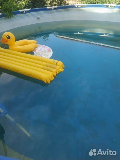 Каркасный бассейн intex