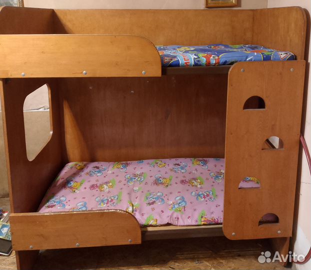 Двухъярусная кровать бу