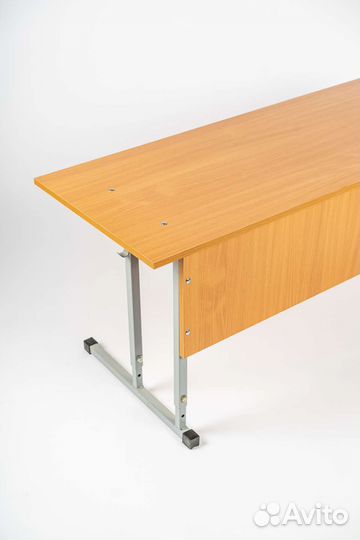 Парта школьная регулируемая