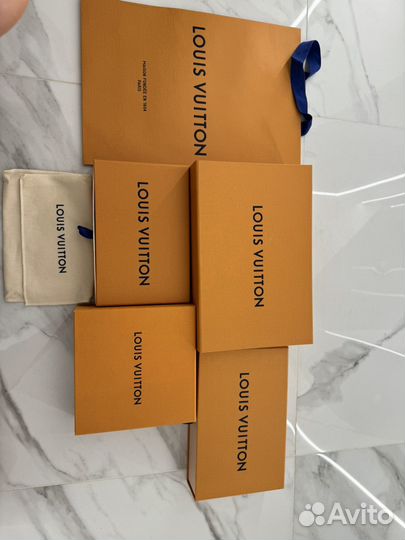Коробка Louis vuitton