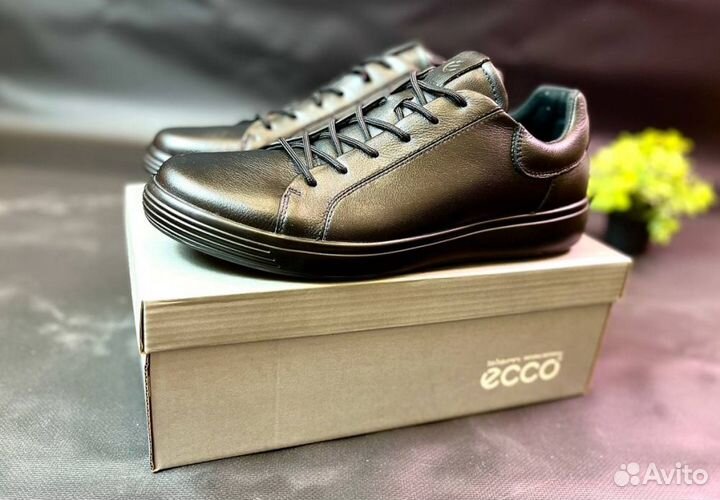 Кроссовки Ecco стильные