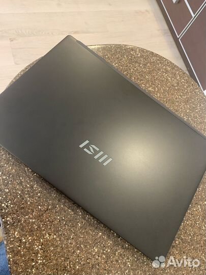 Ноутбук MSI Modern 15 B5M