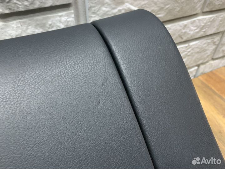 Lexus RX 350 Бардачок