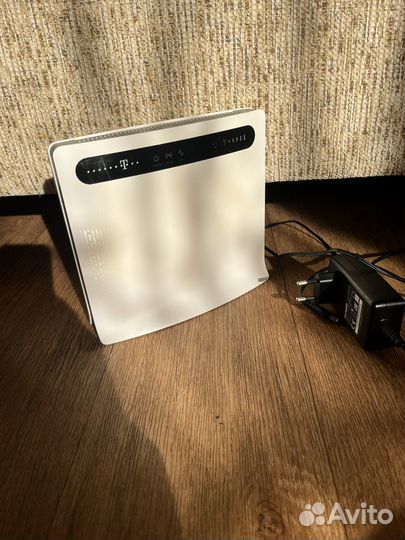 Роутер wi-fi с sim картой Huawei B593s-82
