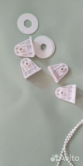 Жалюзи и рулонные шторы на окна