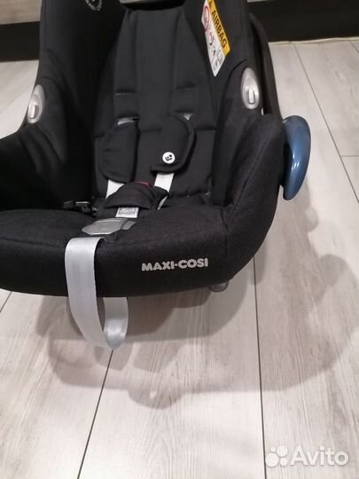 Детское автокресло maxi cosi