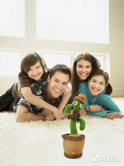 Кактус - повторюшка танцует