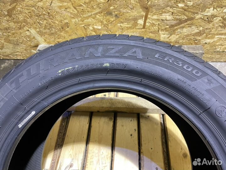 Bridgestone Turanza ER300 225/55 R17