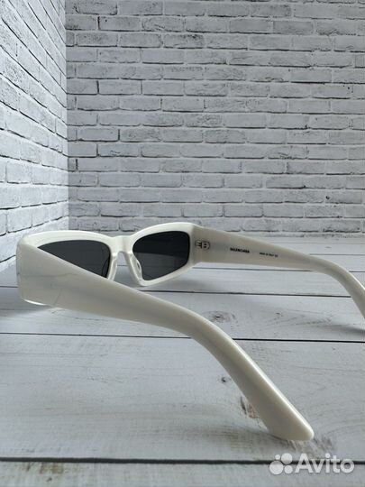 Солнцезащитные очки Balenciaga