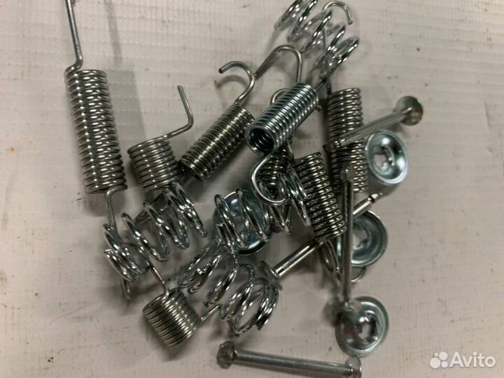 Монтажный комплект барабанного тормоза на Lacetti