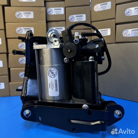 Компрессор пневмоподвески Jaguar XJ X350 / X358