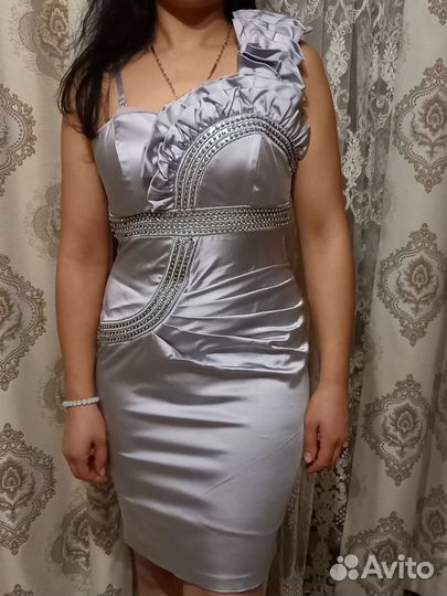 Вечернее платье