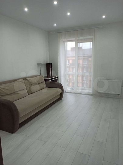 2-к. квартира, 65 м², 4/4 эт.