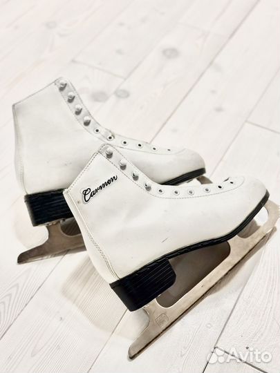 Коньки фигурные женские