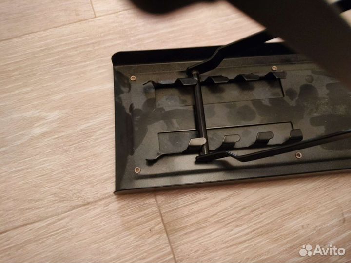 Подставка под ногу гитариста