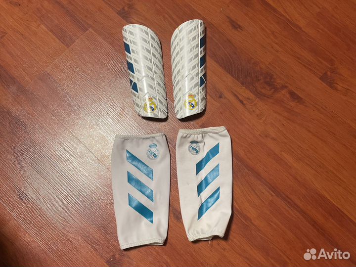 Щитки футбольные adidas Real Madrid