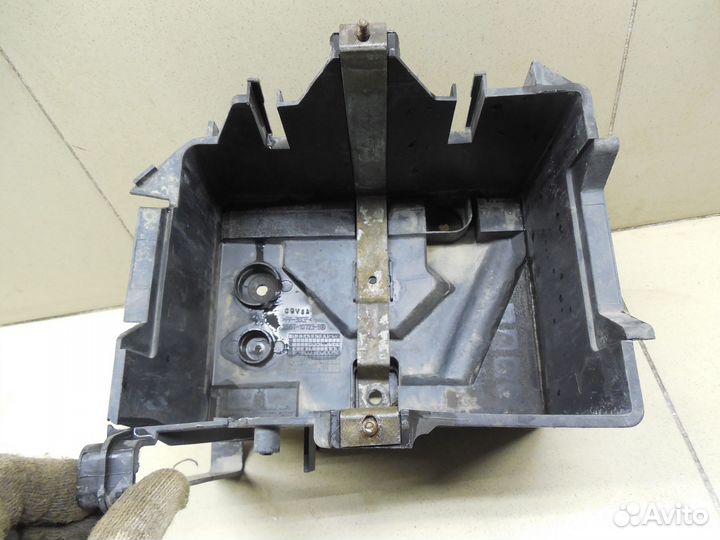 Крепление акб (корпус/подставка) Fusion 2002-2012