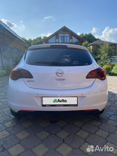 Opel Astra 1.6 AT, 2010, 154 000 км