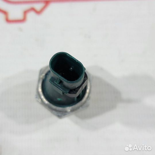 Датчик давления масла Volkswagen Tiguan MK2 czpa