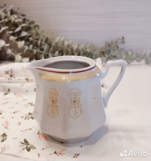 Кофейный сервиз СССР белый с позолотой 6 персон