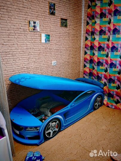 Детская кровать машина с матрасом и подсветкой