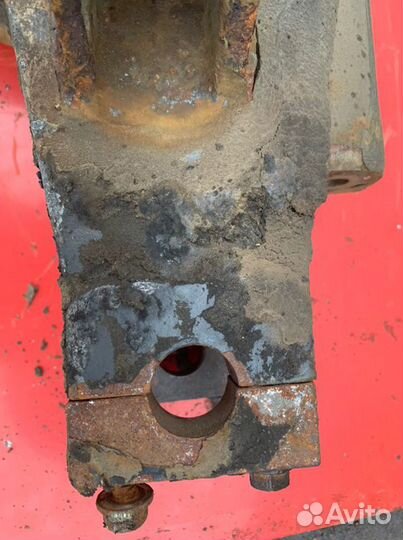 Кронштейн рессоры передний левый Daf Cf 85