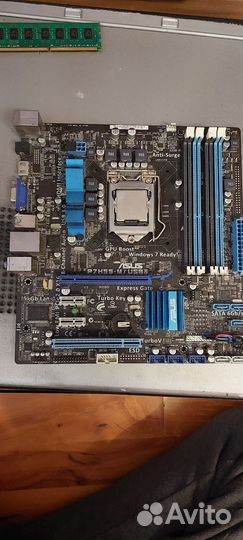 Материнская плата с процессором