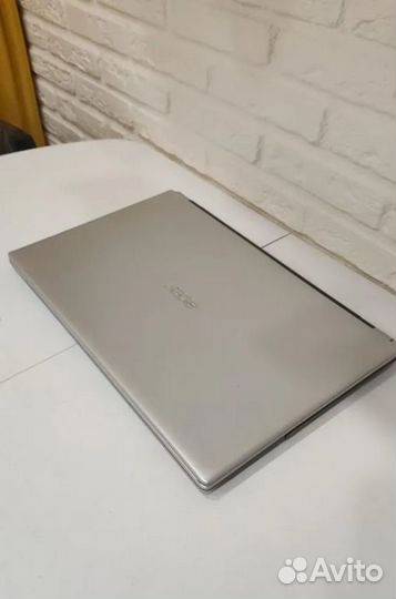 Ноутбук Acer (Процессор i5, Видеокарта 2 Гб )