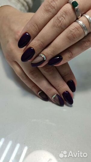 Маникюр и педикюр