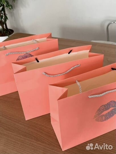 Пакеты бумажные подарочные оптом
