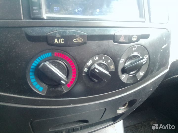 Блок управления печкой chery tiggo t11 2010г.в 2.0