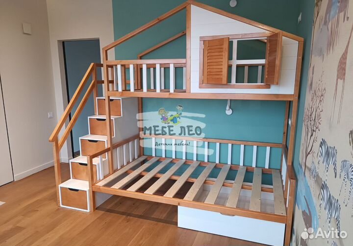 Двухъярусная кровать