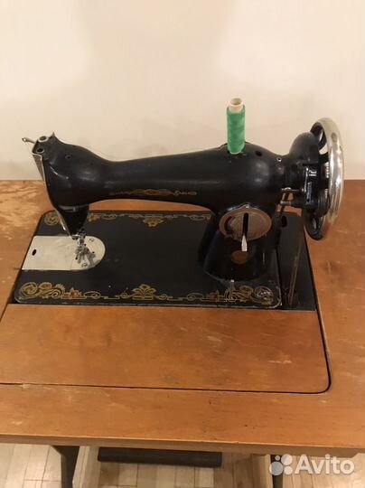 Швейная машина Подольск ножная