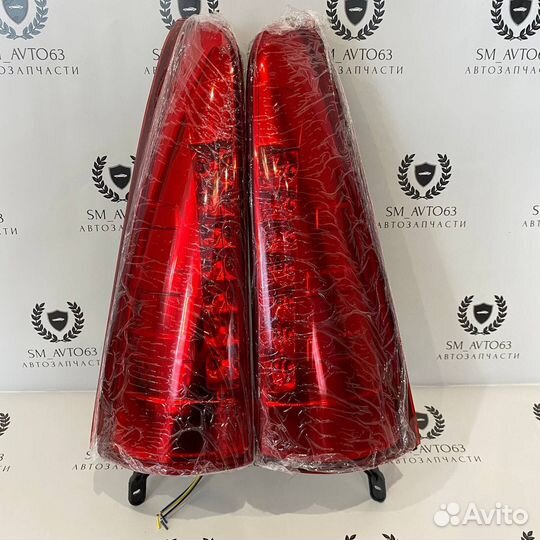 Задние фонари на LADA largus
