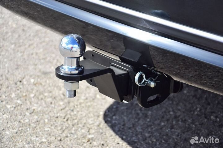 Фаркоп Toyota land cruiser 200 съемный квадрат