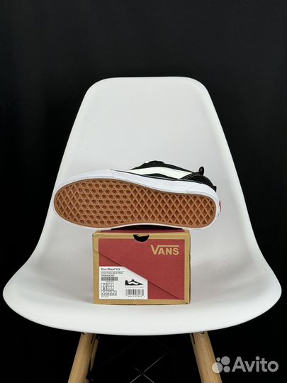 Кроссовки Vans