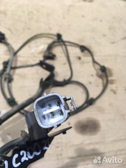Провод датчика ABS Toyota Land Cruiser 200 URJ202