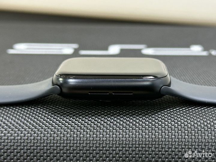 Часы apple Watch SE 2 44 mm 2023