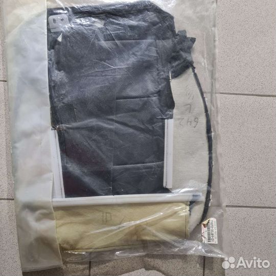 Обивка водительского сиденья 71072-33J91-21