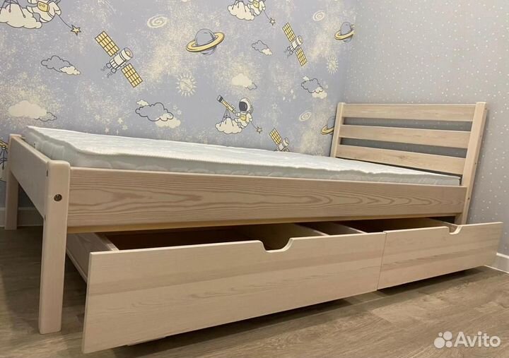 Кровать односпальная с ящиками новая