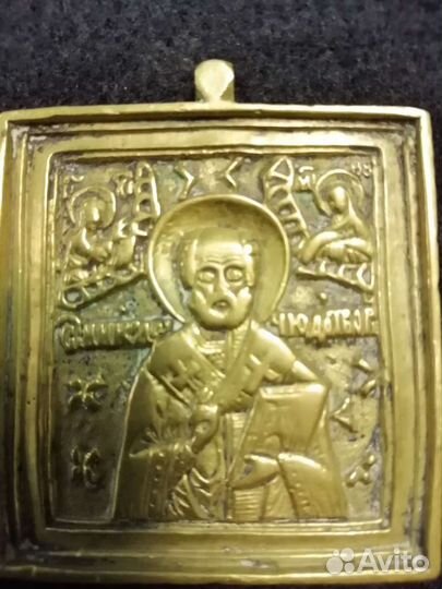 Литая плакетка 