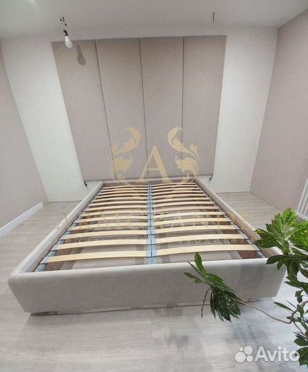 Кровать двуспальная с гарантией