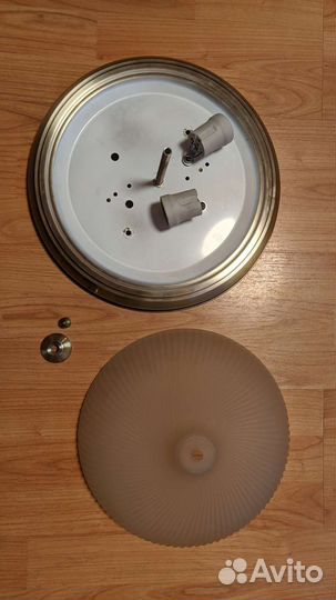 Светильник потолочный