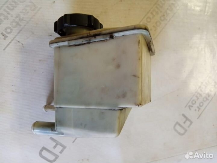 Бачок гидроусилителя Ford Mondeo FD 1993